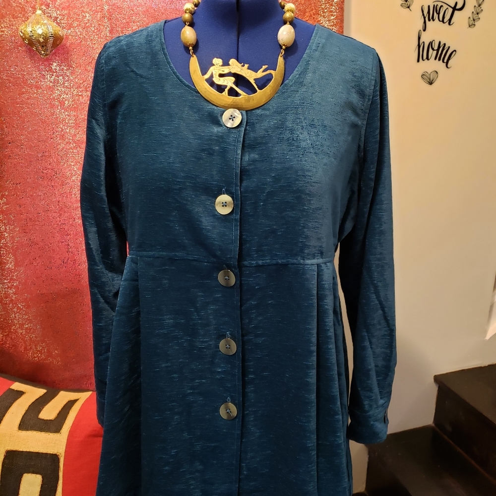 Women's shirt